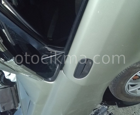 2001 VOLVO S40 HATASIZ SAĞ ARKA KAPI KOLU.
