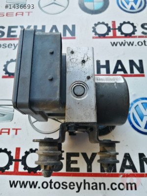 2K0614117A volkswagen caddy 2005 1.9 bjb abs beyni