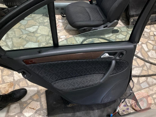 Mercedes C200 W203 Sol Arka Kapı Döşemesi Orjinal Çıkma
