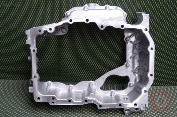 FABİA İBİZA POLO RAPİD YAĞ KARTERİ ÜST 1.4 TDİ 04B103603E