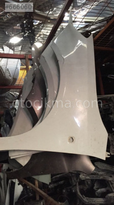 SKODA FABİA ÇAMURLUK  VE TÜM ORJINAL ÇIKMA PARÇALAR