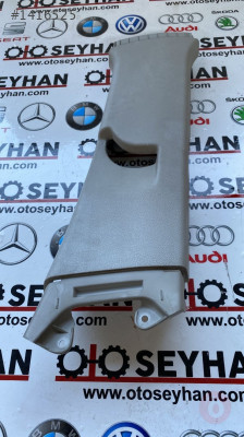 62411-0D160 toyota yaris 2012 orta sağ direk üst kaplaması