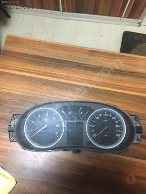 Renault Clio 2 Gösterge Saati 21650176-1