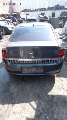 OPEL VECTRA SAĞ ARKA STOP ÇIKMA PARÇA