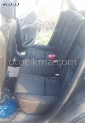 peugeot 207 1.4 benzinli çıkma arka takım koltuk