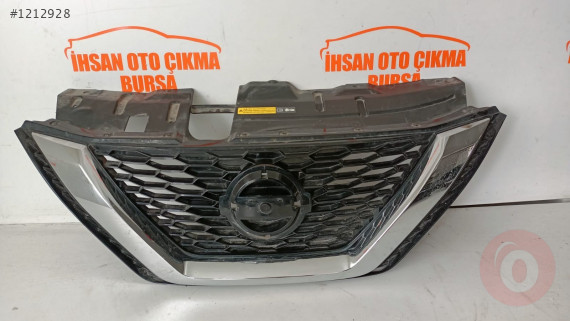 Nissan Qashqai ön panjur 2018 - 20