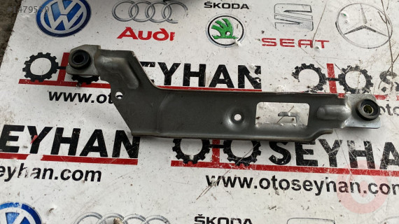 6K6955711A seat ibiza bagaj silecek motoru bağlantı demiri