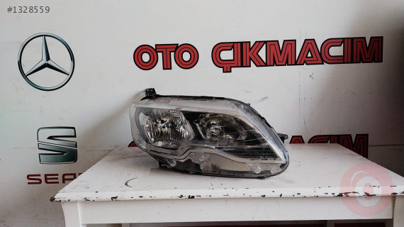 Peugeot 301 sağ far 450₺