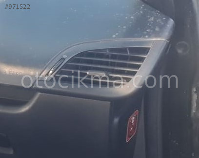 2009 model peugeot 207 1.4 çıkma üfleme ızgaraları