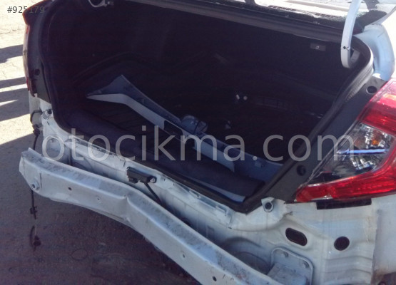 2017 HONDA CİVİC ORİJİNAL ARKA PANEL.