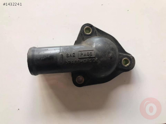 Nissan Almera termostat kapağı QG15 QG16 QG18