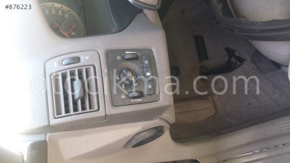 2005 VOLVO V50 HATASIZ ÜFLEME PANELİ.