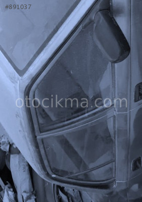 1992 TOYOTA COROLLA ÇIKMA SAĞ TAKIM KAPI CAMI.