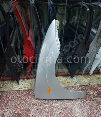 FORD FOCUS 2000 MODEL SAĞ ÖN ÇAMURLUK