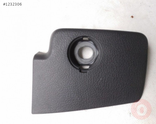 VW VW TİGUAN 08-15 SAĞ ÖN KOLTUK DÖŞEME KAPAĞI 5N0885246