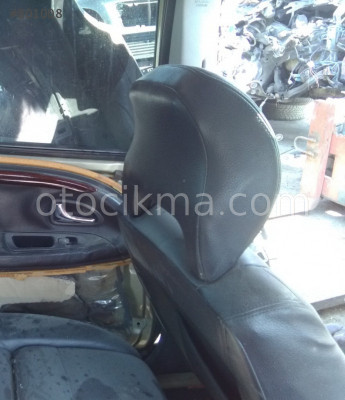 2001 VOLVO S40 ÇIKMA KOLTUK BAŞLIĞI MEVCUTTUR.