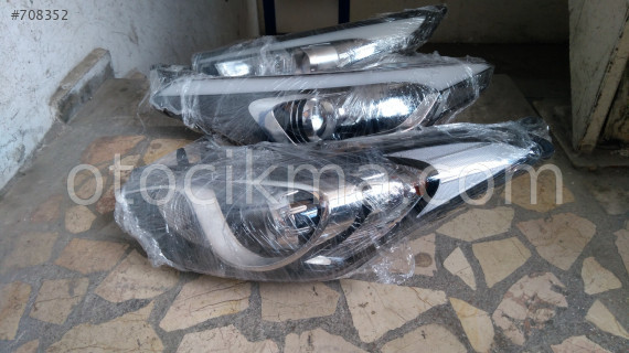 Hyundai i30 sol ön far 2013