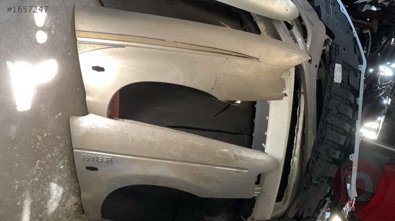 FORD RANGER ÇIKMA ORJİNAL SAĞ ÖN ÇAMURLUK