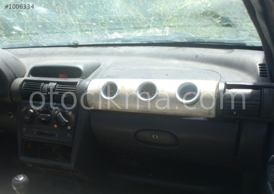 1997 model opel tigra 1.6 16v çıkma dolu torpido