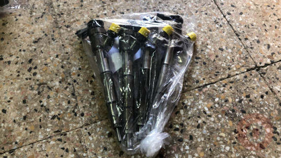 2015 HYUNDAİ ACCENT BLUE 1.6 DİZEL ORJİNAL  110589 ENJEKTÖR