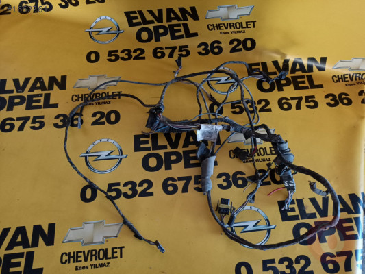 Opel Vectra A Çıkma Kapı Tesisatı