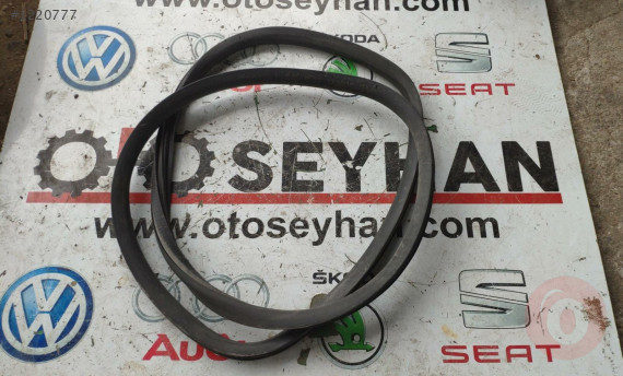 6J8867367 seat ibiza 2012 station wagon sağ arka kapı lastiğ