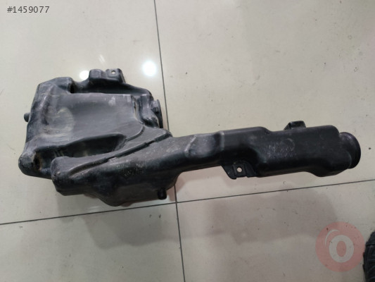 Mercedes C Serisi W204 Cam Suyu Bidonu A2048601960