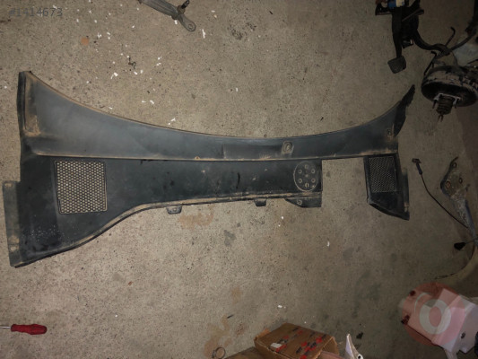 Volvo s80 cıkma ön cam ızgarası