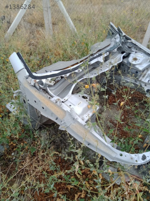 Honda Accord Sağ Ön Podye Çeyrek 2003-2008