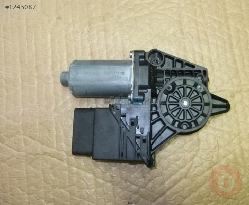 PASSAT  CAM MOTORU SOL ARKA 0130821697 105406-301