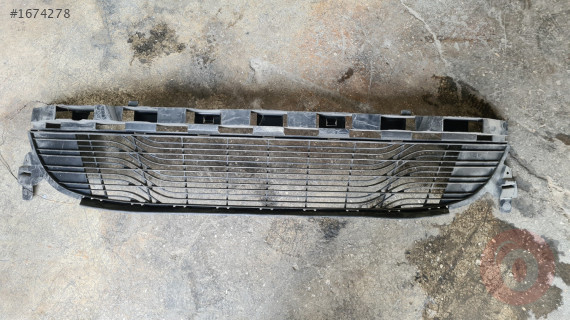RENAULT MEGANE 3 ÖN TAMPON ORTA IZGARASI