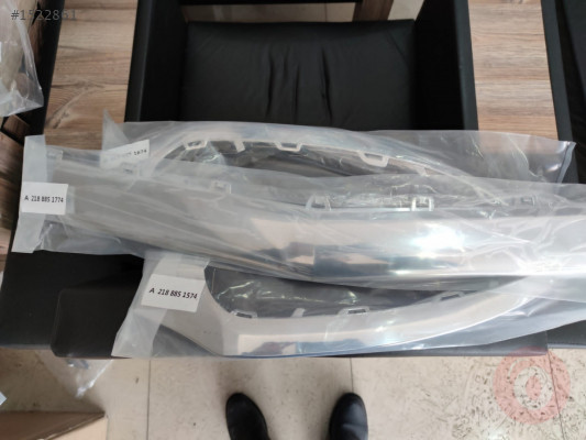 Mercedes CLS W218 Sağ Sol Orta Nikelaj Ön Tampon A2188851774