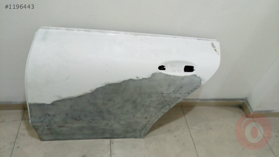 MERCEDES W118 SOL ARKA KAPI
