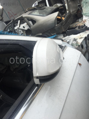 Audi A4 B8 sağ ayna kapağı hatasız orjinal çıkma