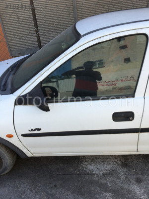 OPEL CORSA SOL ÖN KAPI DOLU