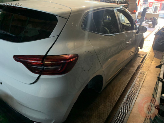 RENAULT CLİO 5 SÖKME SAĞ ARKA STOP ÇIKMA