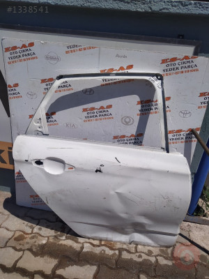Citroen C4 sağ arka kapı 2012-2017