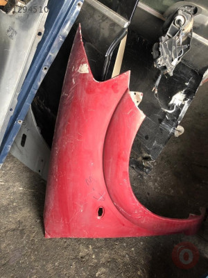 Citroen C3 Sağ Ön Çamurluk Kırmızı Hatasız Orjinal Çıkma