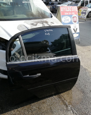 OPEL VECTRA C SAĞ ARKA KAPI