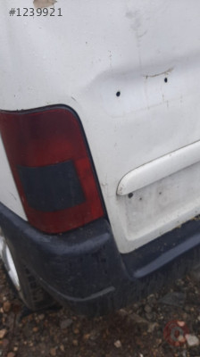 2000 model peugeot partner 1.9 d çıkma sol stop lambası