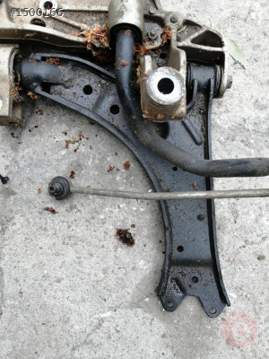 Vw golf 5 ön sağ tabla