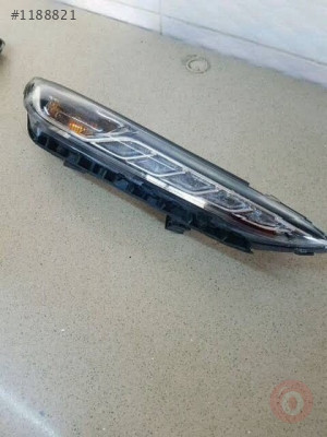 Hyundai Kona çıkma sağ sol far