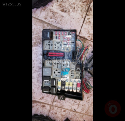 2005 2011 ford focus dis sigorta kutusu