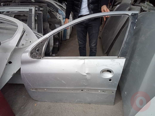 Peugeout 206 orjinal çıkma sol ön kapı