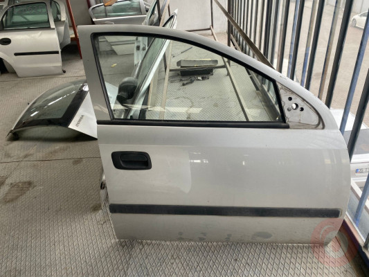 Astra g sağ ön kapı gri boyasız hatasız orjinal çıkma