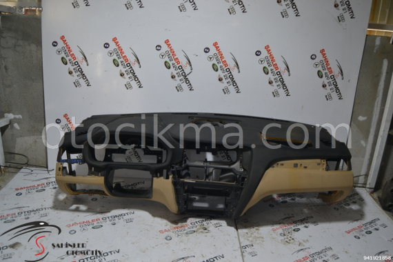 BMW X1 F25 BOŞ TORPİDO GÖĞÜSLÜK