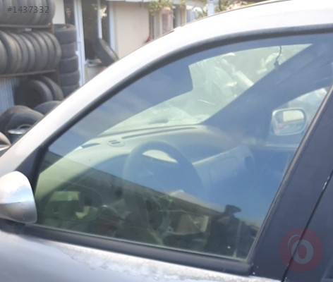 fiat palio çıkma sol ön kapı camı