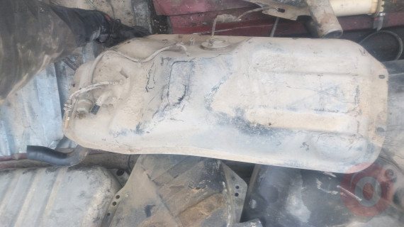 Mitsubishi L300 yakıt deposu çıkma