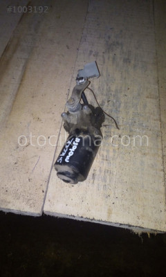 renault r19 çıkma ön cam silecek motoru