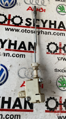 volkswagen golf 5 depo kilit motoru